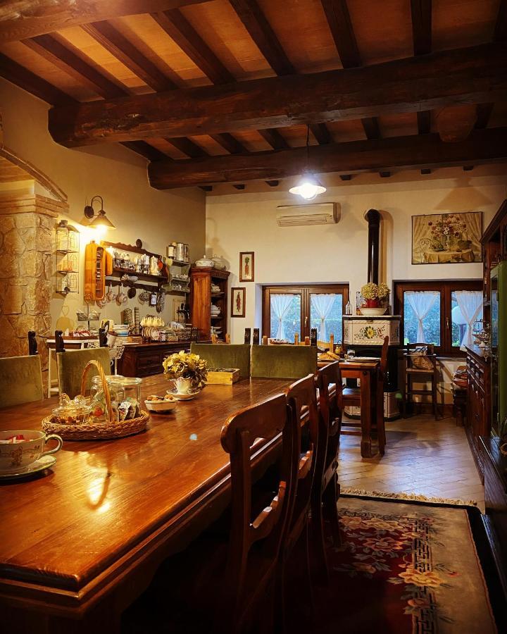 فيانو رومانو La Locanda Del Tevere المظهر الخارجي الصورة
