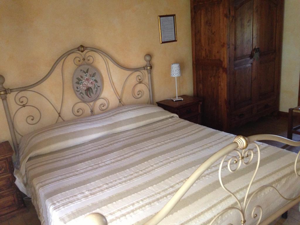 فيانو رومانو La Locanda Del Tevere الغرفة الصورة